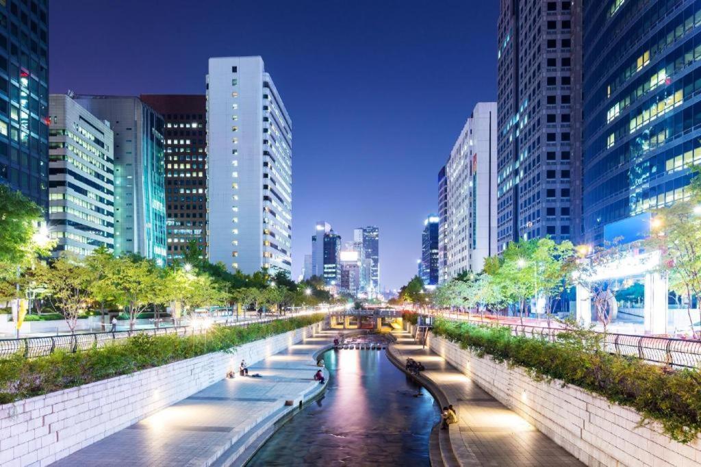 Myeongdong Mom House Hotel Seoul Exterior photo