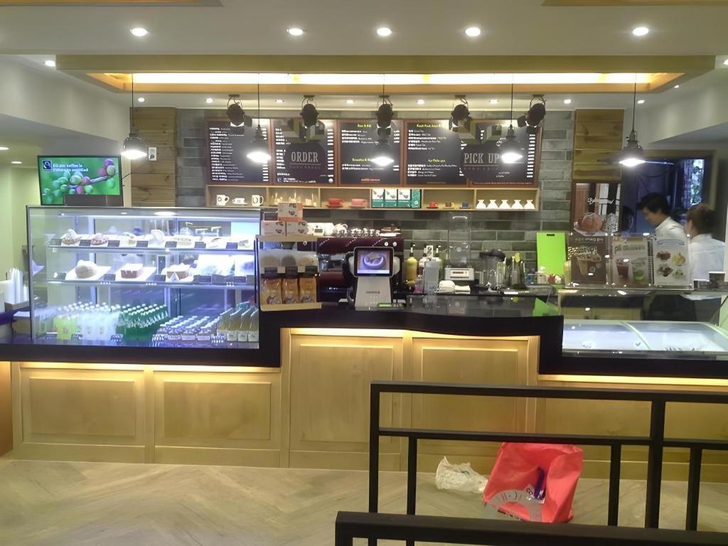 Myeongdong Mom House Hotel Seoul Exterior photo
