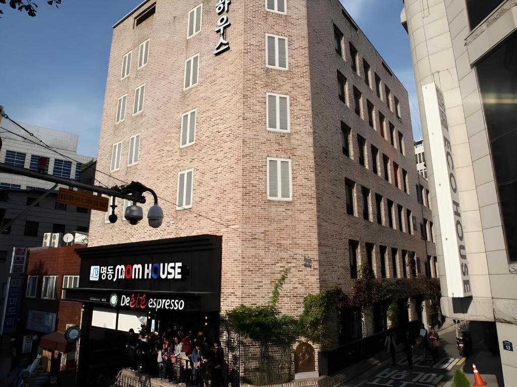 Myeongdong Mom House Hotel Seoul Exterior photo