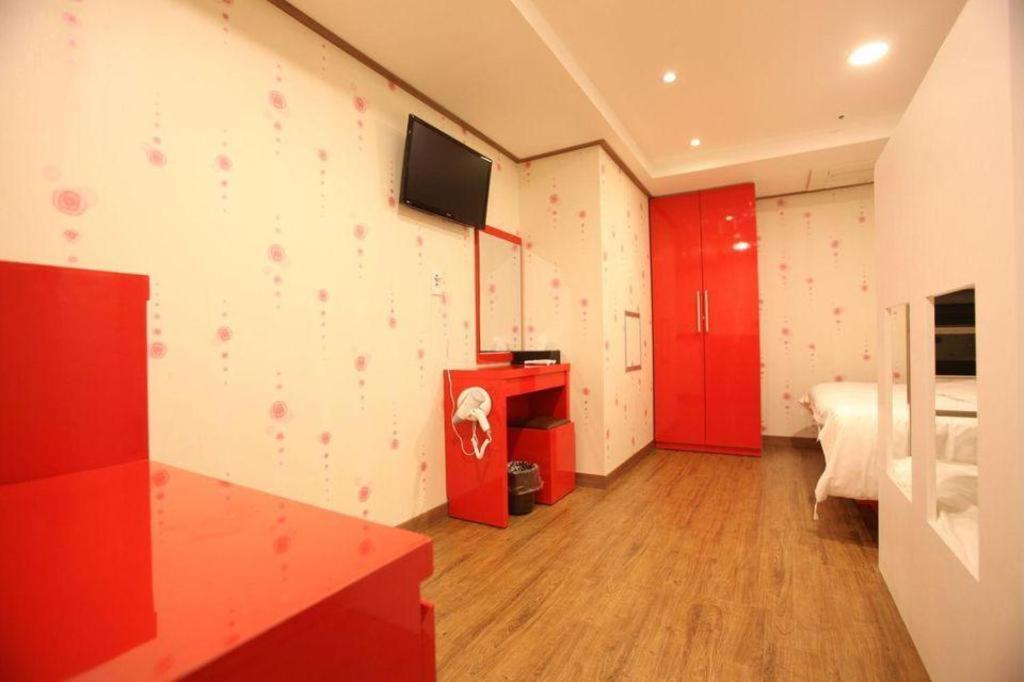 Myeongdong Mom House Hotel Seoul Exterior photo